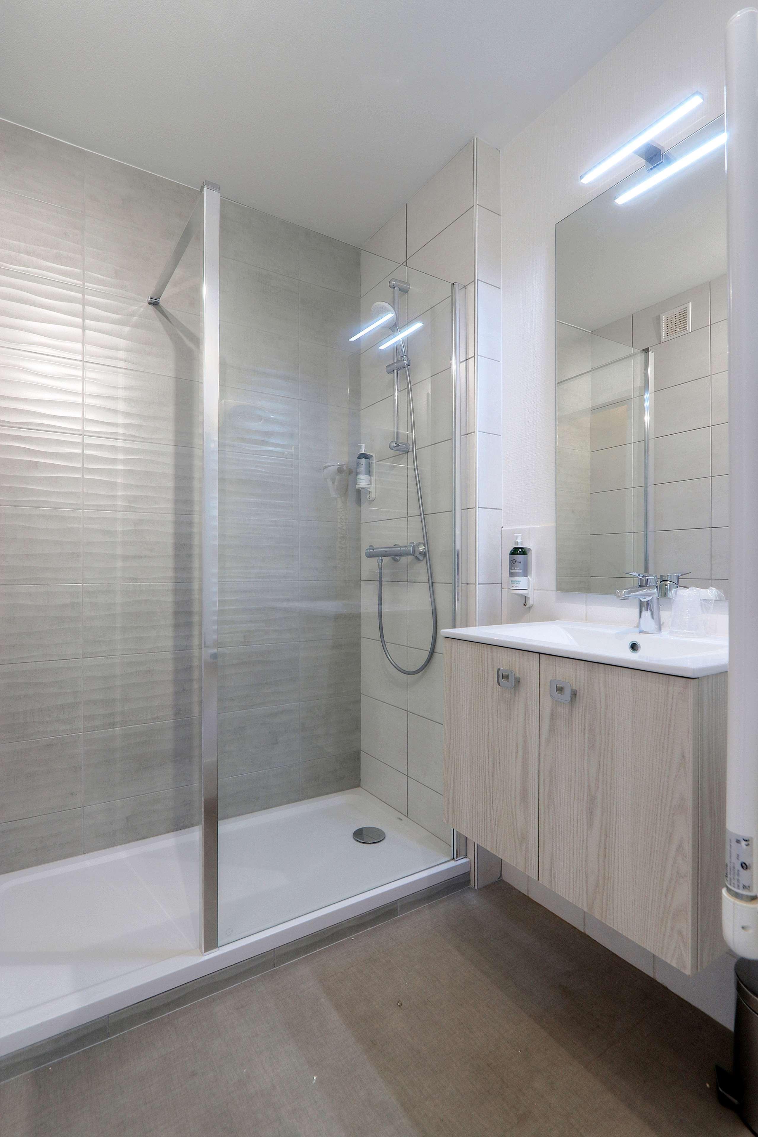 Best Western Hotel Le Bellevue กีเบอรง ภายนอก รูปภาพ